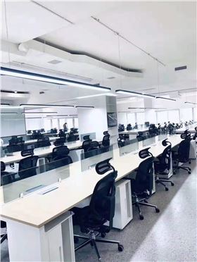 屏風辦公桌多少錢