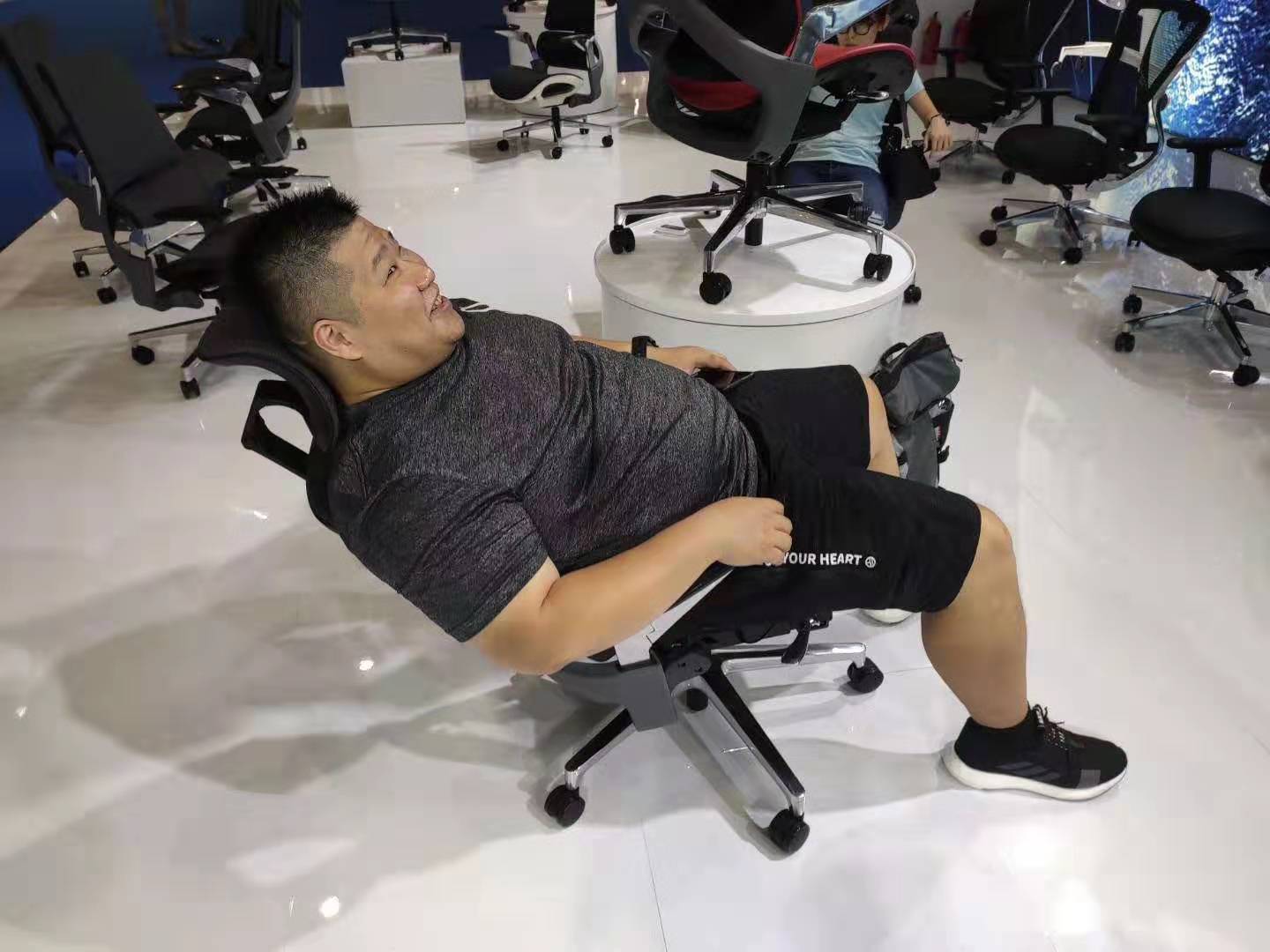 人體工學椅